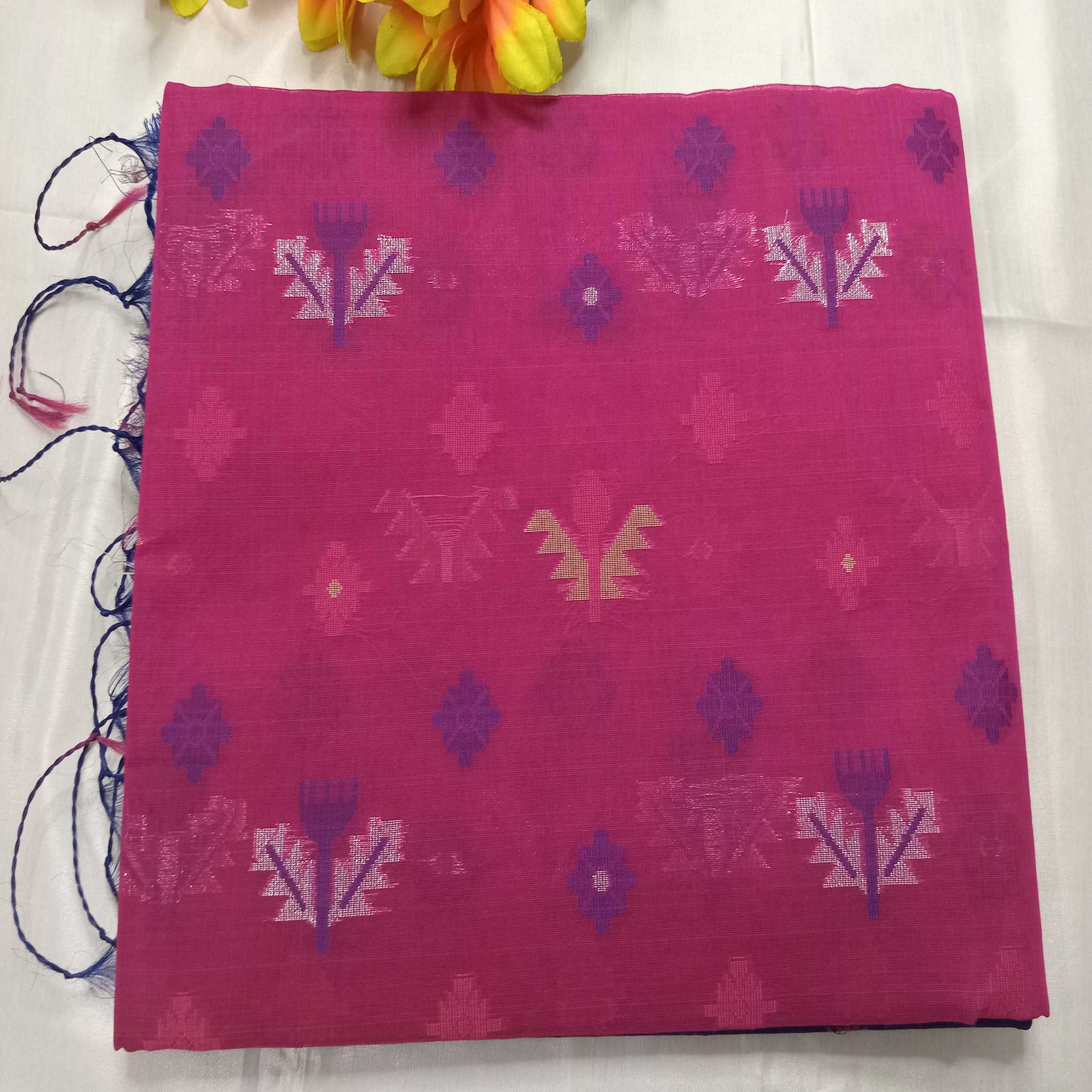 Tangail Jamdani Saree - Thumbnail 2