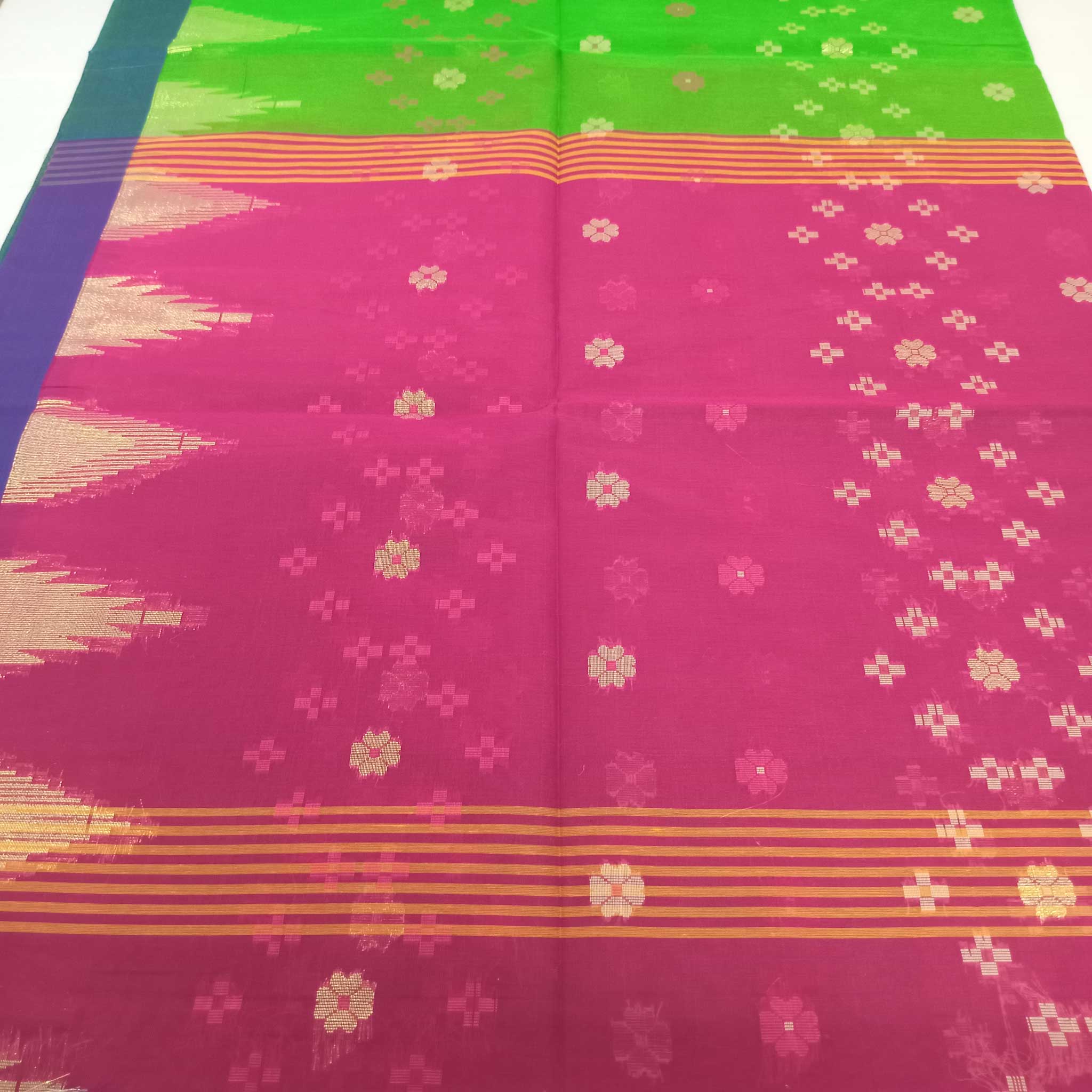 Tangail Jamdani Saree - Thumbnail 3